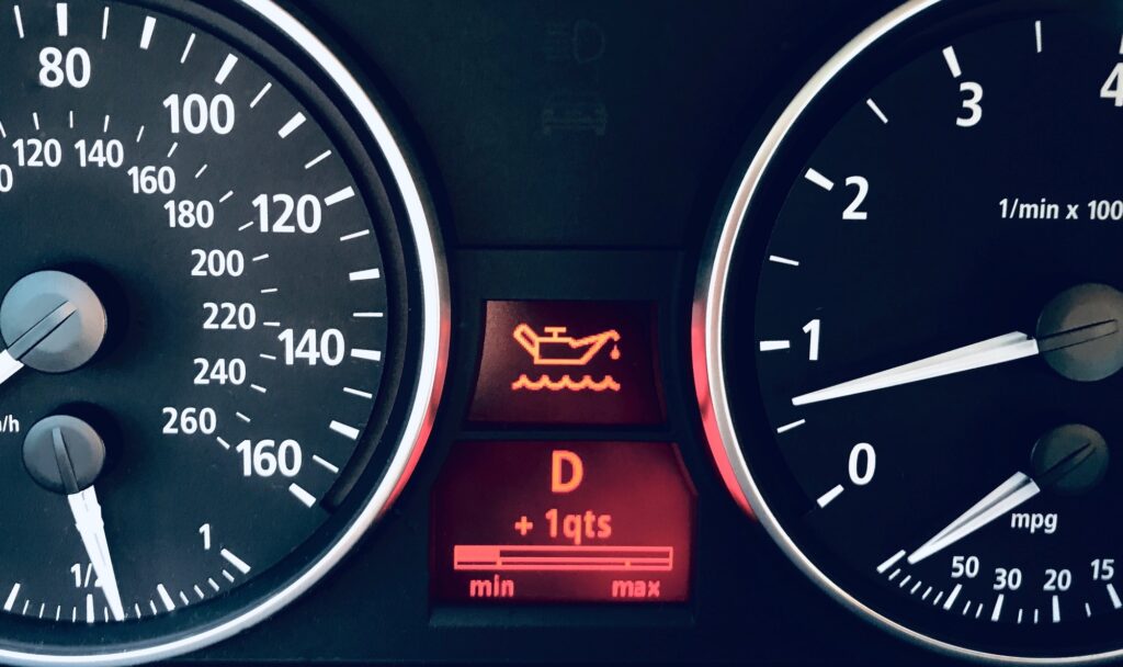 Car engine oil dashboard warning light